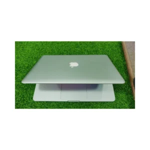 Apple Macbook pro 2012  Corei5 Ram 8GB / SSD 512GB/ 13.3 FHD