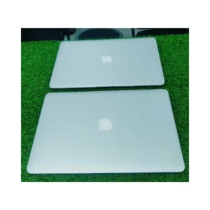 Apple Macbook corei5 2015model Ram 8GB/ SSD 128GB/13.3 FHD